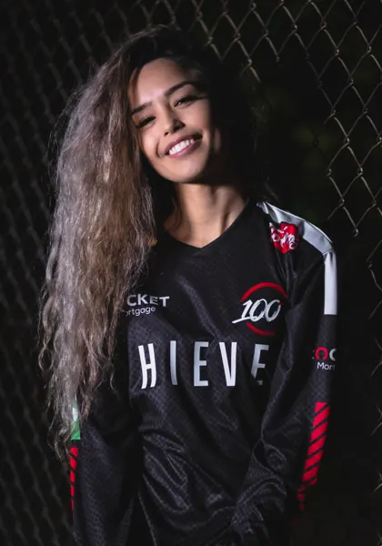 Valkyrae wearing a 100 Thieves jersey in 2019